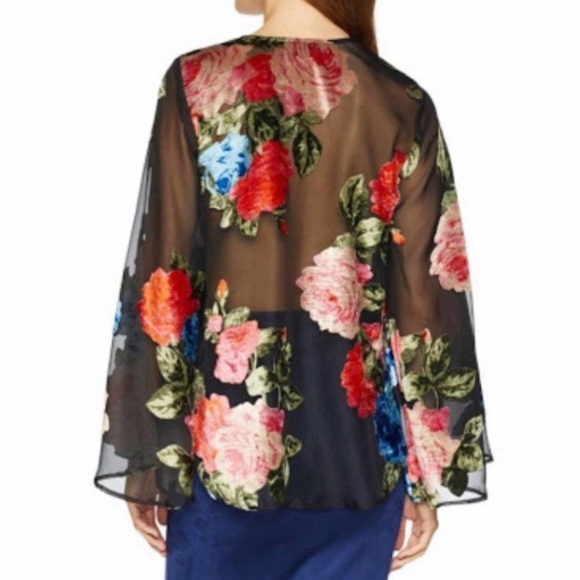 SMYM Black Floral Top Size Small - Picture 3 of 5